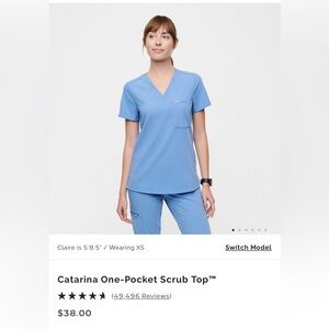 Figs Catarina one pocket scrub top in size medium